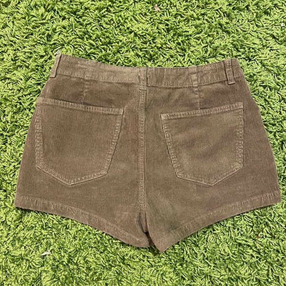 Forever 21 green corduroy shorts size large - Picture 2 of 3